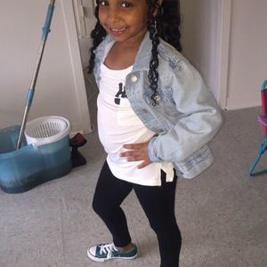 Meet your Posher, Christabelle